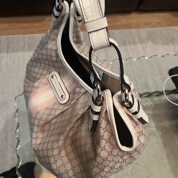 Celine Macadam medium w/leather strap shoulder bag great condition. - Picture 6 of 8